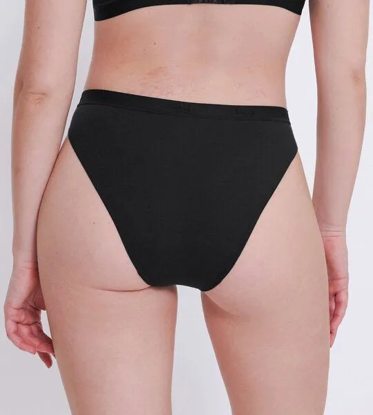 Sloggi Sloggi 2x GO CASUAL Slip mit hohem Beinausschnitt Bio-Baumwolle, Schwarz, – Produktbild 2 von 4