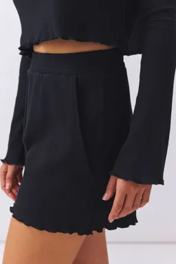 Baìge the Label Baìge the Label Damen vegan Shorts Baramee Schwarz – Produktbild 1 von 1
