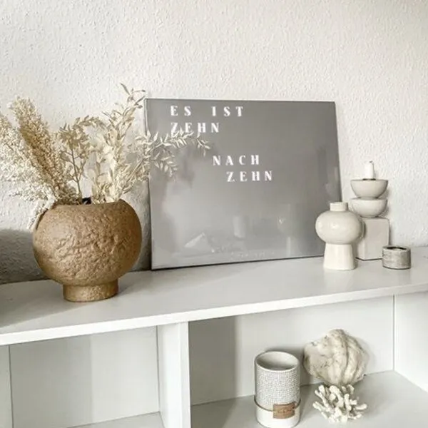 build-yours build-yours Wortuhr WordClock Jupiter - LED Wanduhr - Schiefer, Space, Weißer Marmor uvm., Grau, – Produktbild 7 von 7