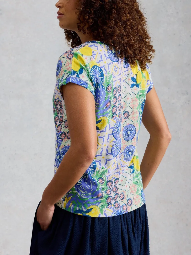 White Stuff T-Shirt Nelly mit Keilausschnitt - 34, Elfenbein print, – Produktbild 4 von 4