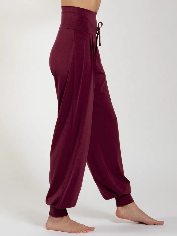 Magadi Magadi Yogahose Florence aus weichem Naturmaterial, Rot, – Produktbild 3 von 5