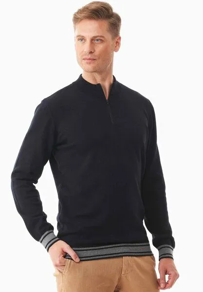 ORGANICATION ORGANICATION Pullover aus Bio-Baumwolle mit Troyerkragen, Black, – Produktbild 3 von 4