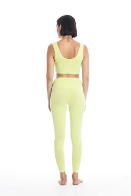 RAVENS VIEW IBIZA RAVENS VIEW IBIZA Damen vegan Yoga Top Limonengelb – Produktbild 1 von 1