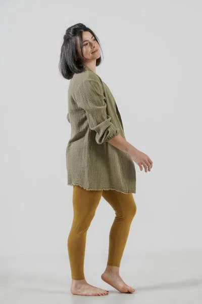 YogiLiebe YogiLiebe Kimonobluse Prema aus Bio-Musselin – Mint | handgenäht in Deutschland, Khaki, – Produktbild 1 von 4