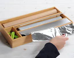 Kesper Kesper Folienspender mit 4 Fächern, 2 davon mit Abreißkanten, (1-St), für Backpapier, Alufolie, Frischhatlefolie und Kleinteile – Produktbild 1 von 1