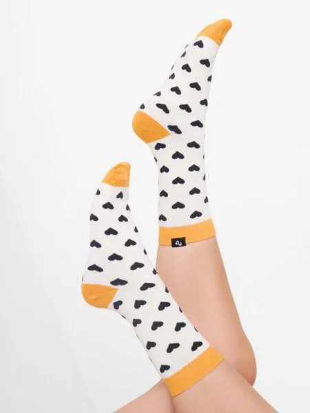 Natural Vibes Natural Vibes Bunte Socken Bio GOTS | Herren Damen Socken | Herzen – Produktbild 4 von 5