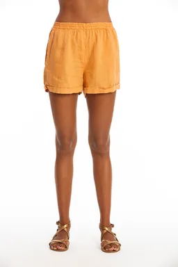 RAVENS VIEW IBIZA RAVENS VIEW IBIZA Damen vegan Shorts Creta Gold Sand Gelb – Produktbild 1 von 1