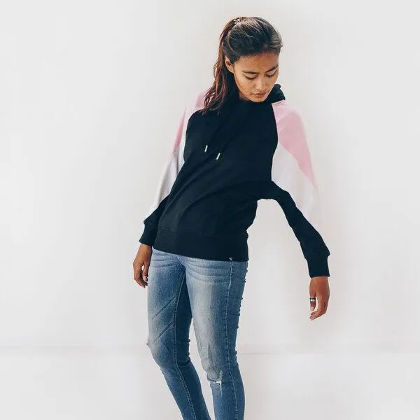 The Driftwood Tales The Driftwood Tales Sweatshirt aus Bio-Baumwolle, Bio-Restmaterial und gewöhnlichen Resttextilien, Amy hoody schwarz (100% bio), – Produktbild 1 von 4