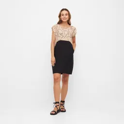 WiDDA berlin WiDDA berlin Shiftkleid TOO LINES beige aus TENCEL® und ECOVERO® – Produktbild 1 von 1