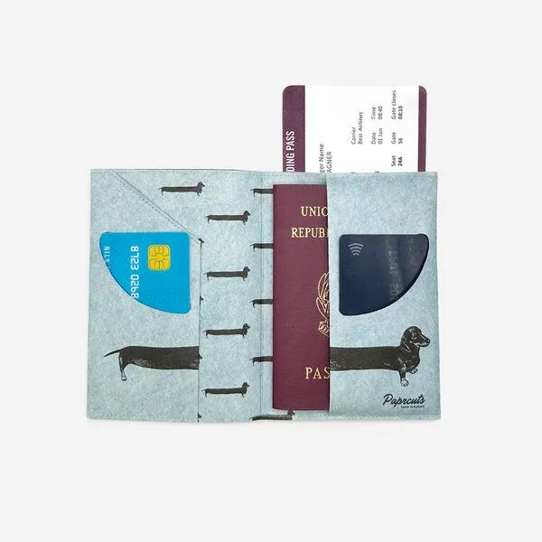 paprcuts paprcuts RFID Reisepasscover, Sausage dog (blau), – Produktbild 2 von 3