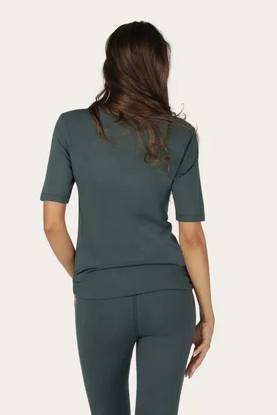 Urban Goddess Urban Goddess Dry Fit Yoga Shirt Kami, Pinyon (grau), – Produktbild 3 von 5