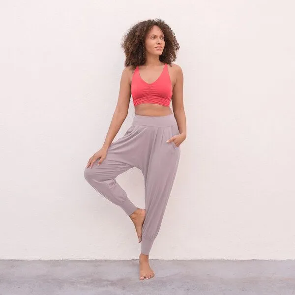 Jaya Jaya MEGAN - Hose im Sarouel-Stil, Taschen, tiefer Schnitt, weich fließender Stoff aus Tencel/Biobaumwolle, Taupe, – Produktbild 1 von 3