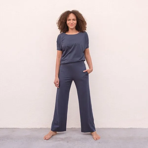 Jaya Jaya KAIRO - Damen - weich fliessende Yoga - und Lounge Pants ist aus einem Mix aus TENCEL Lyocell und Bio-Baumwolle hergestellt, Nightblue/blau, – Produktbild 1 von 2