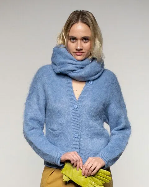 Alma & Lovis Alma & Lovis Kuschelige Wohlfühljacke aus gebrushtem Alpakastrick | Brushed Jacket, Bleu (blau), – Produktbild 1 von 4