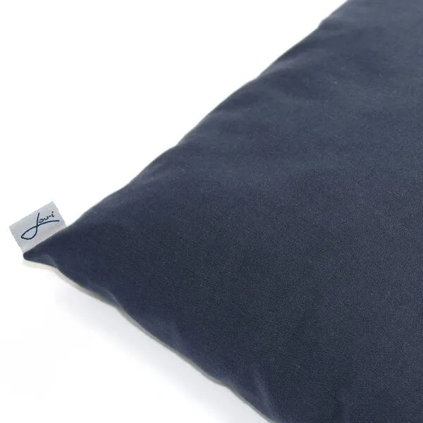 Lou-i Lou-i Zirbenkissen bio Baumwolle Made in Germany Frischer, angenehmer Zirbenholzduft, Baumwolle blau, – Produktbild 2 von 4
