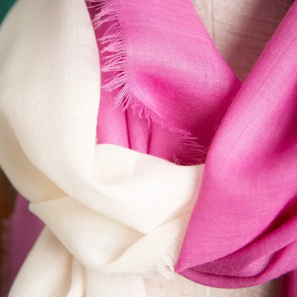 nahtur-design nahtur-design 2 Wolltücher "hauchfein", Pink-creme (rosa), – Produktbild 3 von 4