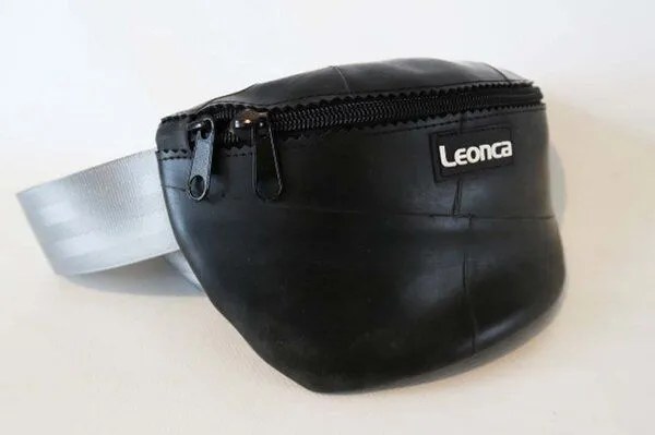 Leonca Leonca Upcycling Hip Bag aus Traktorschlauch in 3 Größen – Produktbild 3 von 4