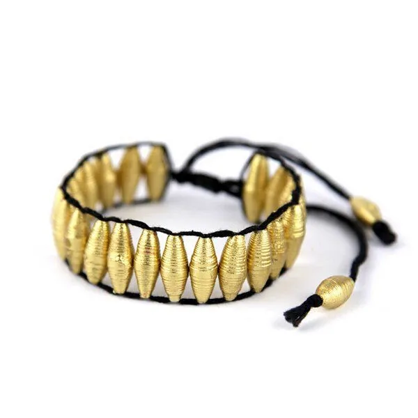Mitienda Shop Mitienda Shop Upcycling Armband aus goldenen Papierperlen | Schmuck – Produktbild 2 von 4