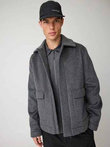 KnowledgeCotton Apparel KnowledgeCotton Apparel Entspannte Wolljacke aus recycelter Pre-Consumer Wolle, Grau-dark-grey-melange, – Produktbild 2 von 2