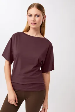 mandala mandala Damen vegan T-Shirt Butterfly Rubinrot – Produktbild 1 von 1
