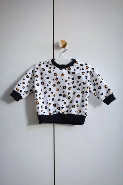 NoniKids Berlin Baby Sweat Pullover *Leo* Bio Baumwolle | NoniKids Berlin – Produktbild 2 von 4