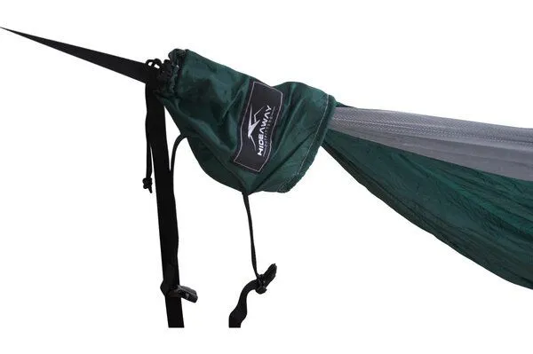Hideaway Outfitters Hideaway Outfitters Doppel Reisehängematte aus atmungsaktiver Fallschirmseide inklusive Baumgurte und Karabiner, Grau-grün, – Produktbild 3 von 4