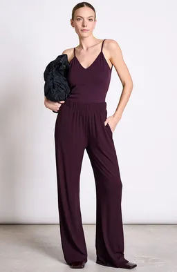 JAN N JUNE JAN 'N JUNE Damen vegan Hose Smilla Cherry Lacquer – Produktbild 1 von 1