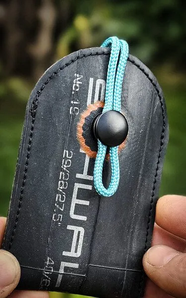 ARTHURKOPF ARTHURKOPF Upcycling Schlüsseletui Fahrradschlauch, Schlüsselglocke, Blau (hell), – Produktbild 1 von 4