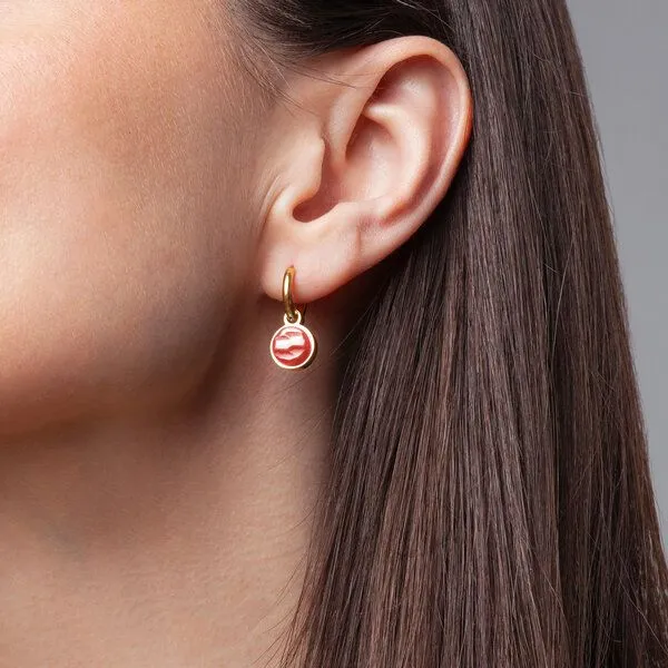 ALEXASCHA ALEXASCHA Gold Creolen mit Anhänger | Mix & Match, Kirschrot, – Produktbild 3 von 4