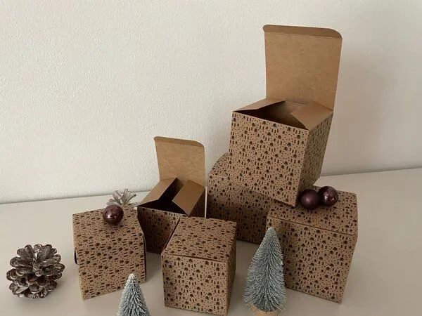 Fines Papeterie Fines Papeterie 6 Faltschachteln für Geschenke zu Weihnachten – Produktbild 4 von 4
