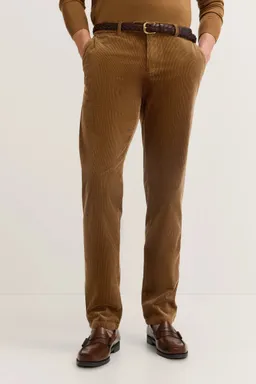 Bugatti Cordhose mit Soft Touch & Stretch-Komfort in messing – Produktbild 1 von 1
