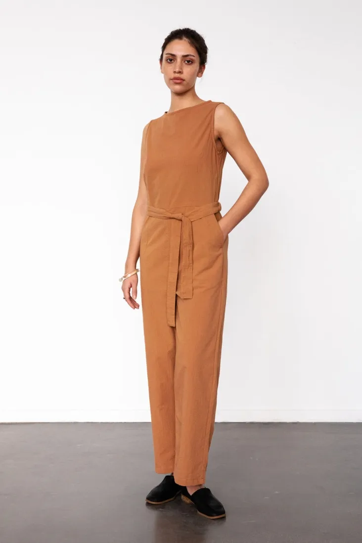 Rotholz Rotholz Damen vegan Jumpsuit Ärmellos Seersucker Karamell, Hellbraun, – Produktbild 2 von 2