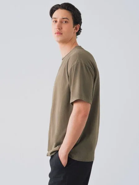 Honest Basics Honest Basics OG Shirt aus Bio- und recycelter Baumwolle, Khaki, – Produktbild 3 von 4