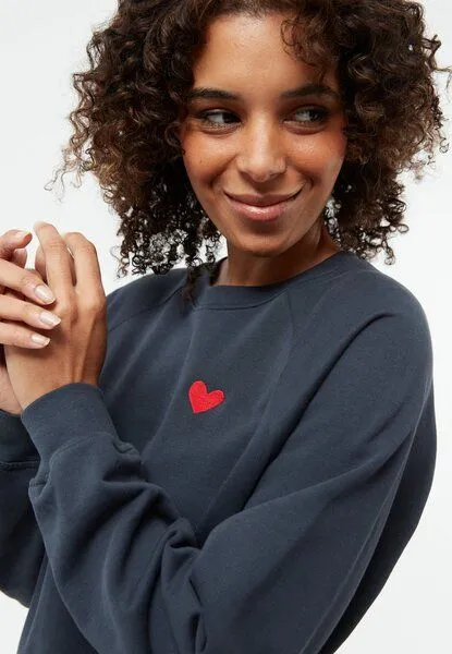 Givn Berlin Givn Berlin Sweater GBYARA (Heart) aus Bio-Baumwolle mit Stickerei, Midnight blue, – Produktbild 3 von 4