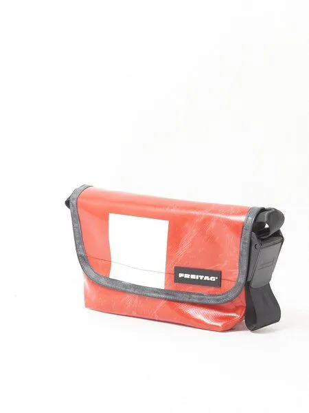 Freitag Freitag F41 Hawaii Five-O - red white (000004199848) – Produktbild 2 von 3