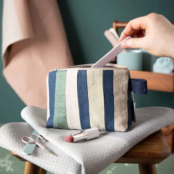 nahtur-design nahtur-design Kosmetiktasche aus 100% Leinen | Kleine Leinentasche, No_11 (blau), – Produktbild 1 von 4