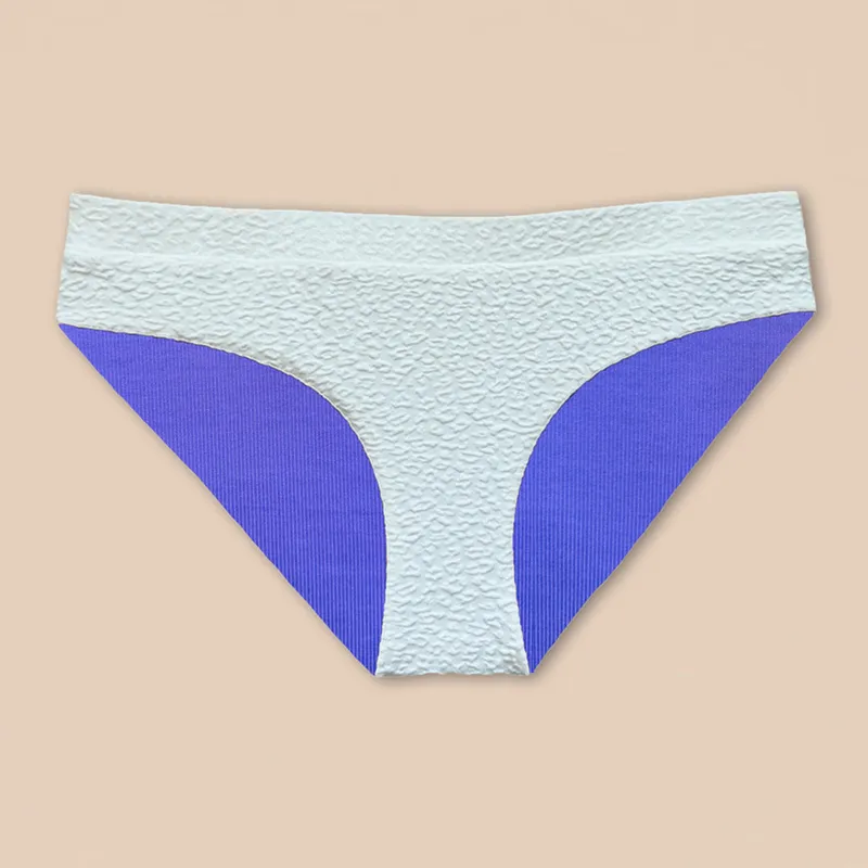 Woodlike Woodlike Damen vegan Bikiniunterteil Hipster Ami Flieder/Weiß, Violett, – Produktbild 1 von 2