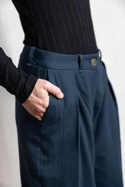 Jyoti - Fair Works Jyoti - Fair Works Bio-Baumwoll Hose Meghana, Grau-blau, – Produktbild 2 von 4