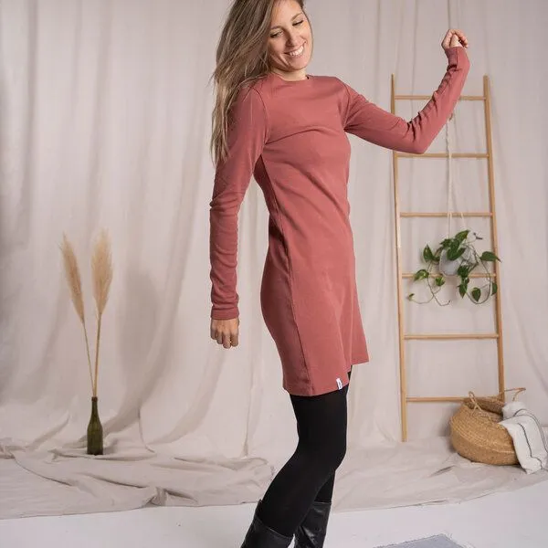 Vresh Clothing Vresh Clothing Vlora - Langarmkleid aus Biobaumwolle, Hibiskus, – Produktbild 4 von 4