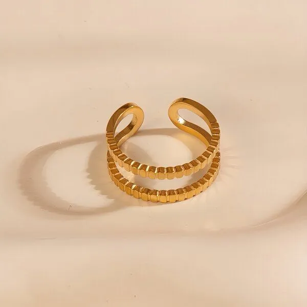 ELEKTROPULLI Größenverstellbarer DOTS DOUBLE Ring ca. Ø 17 mm von Elektropulli, Gold, – Produktbild 3 von 4