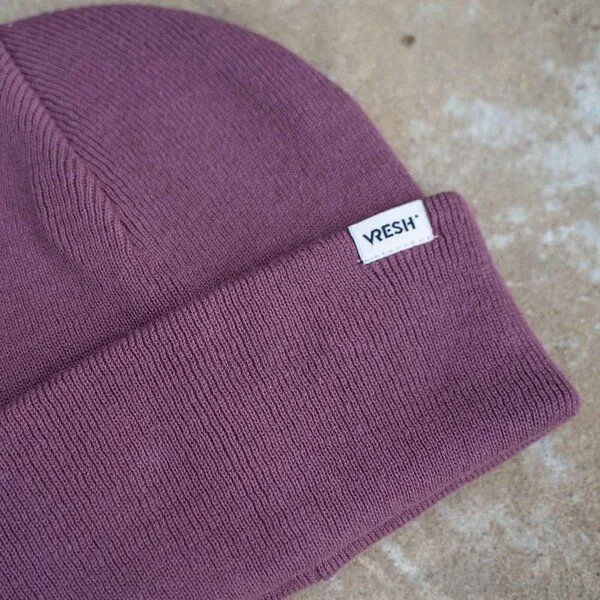 Vresh Clothing Vresh Clothing Veo - Classy Beanie aus Biobaumwolle, Beere, – Produktbild 2 von 2