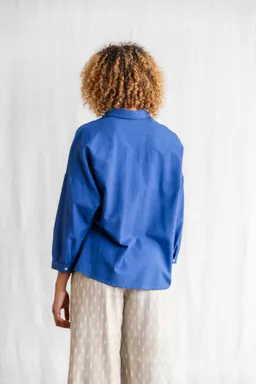Jyoti - Fair Works Jyoti - Fair Works Damen vegan Bluse Mayank Kobaltblau – Produktbild 1 von 1