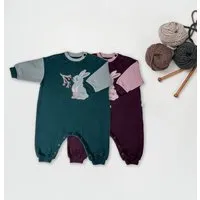 tetoi vienna tetoi-vienna TENCEL Babyoverall "Alpenflausch Hase" kuscheliger Strampler, Moosgrün, – Produktbild 1 von 1