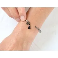 renna deluxe renna deluxe Armreif in Schwarz mit zwei Anhängern, Schwarz, – Produktbild 1 von 1