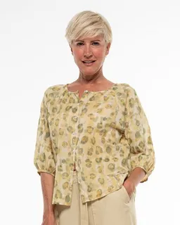 Alma & Lovis Alma & Lovis Stylische Sommerbluse aus feinster Bio-Baumwolle | Batist Print Raglanbluse – Produktbild 1 von 1