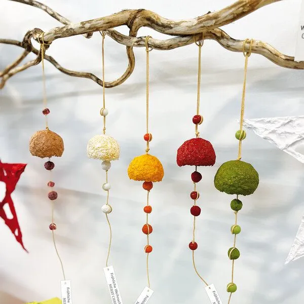 Sundara Sundara Weihnachts-Anhänger GLÖCKCHEN, Grün, – Produktbild 2 von 4