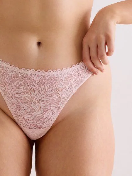 erlich textil erlich textil Dreamy Lace String mit Spitze aus recyceltem Polyamid, Magnolie, – Produktbild 4 von 7