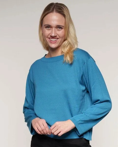 Alma & Lovis Alma & Lovis Cooler Stricksweater aus reiner Bio-Baumwolle | Sweater, Achat (türkis blau), – Produktbild 4 von 4