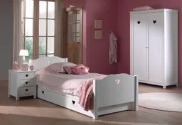 vipack vipack Nachtkommode Amori, inklusive 2 Schubladen, mit nostalgischer Herz-Optik (B/H/T ca. 45x55x40cm, Weiß lackiert mit Herz-Ausschnitt), Schubladen bieten Stauraum, rechts oder links vom Bett einsetzbar – Produktbild 1 von 1