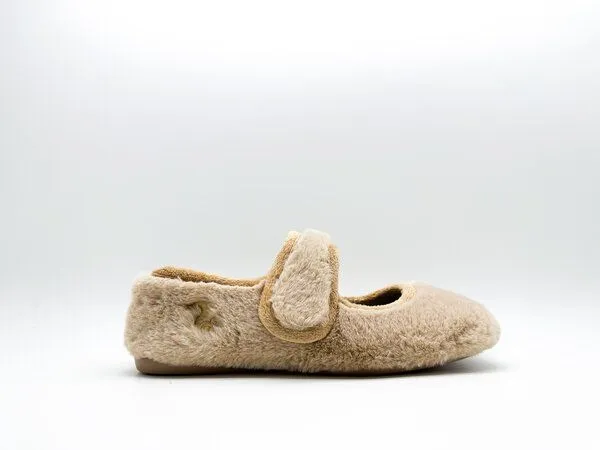 thies Veganer Hausschuh "thies ® Rec Fur Ballerina" aus ultraweichem, recyceltem Fell, fair produziert, Beige, – Produktbild 3 von 4